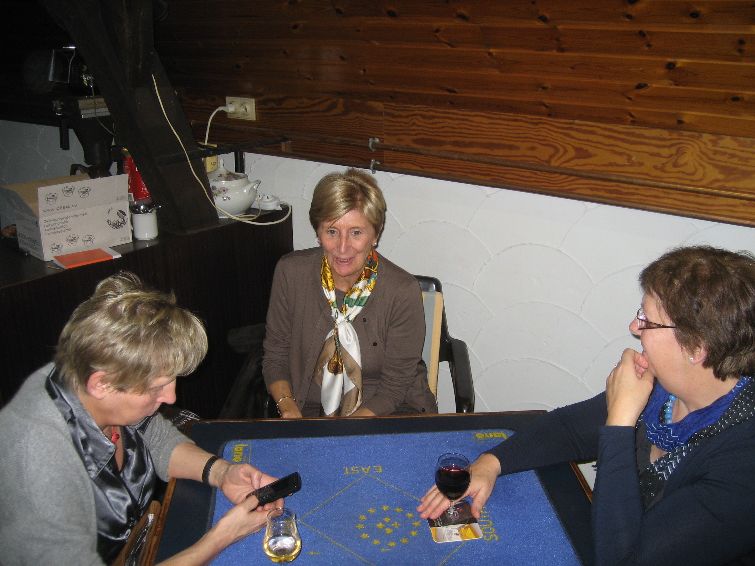 Dames2013_35.jpg - Conny, Monique en Lieve