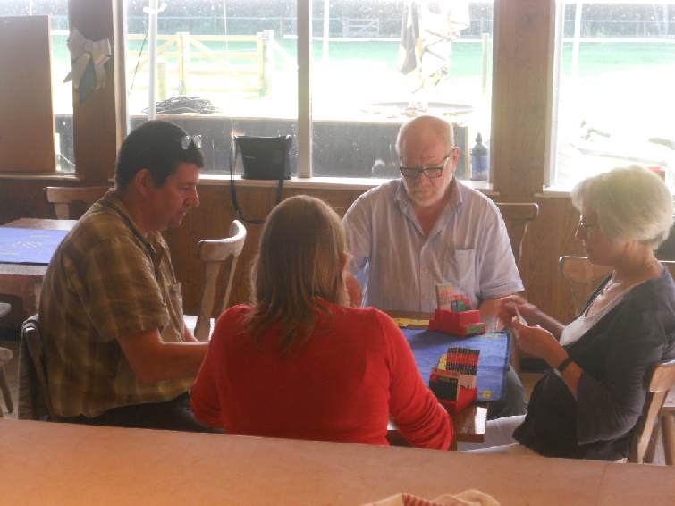 FI2016_055.jpg - Dries en Annemie, spelen tegen Katrin en Harry