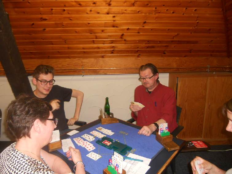 MDS_023.jpg - Carine en Marc, tegen Sam en Tine